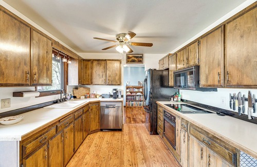 Spokane House | On-Site Access to Spokane River: Home w/Fire Pit!