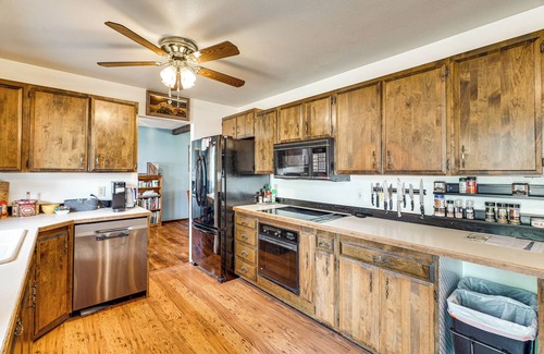 Spokane House | On-Site Access to Spokane River: Home w/Fire Pit!