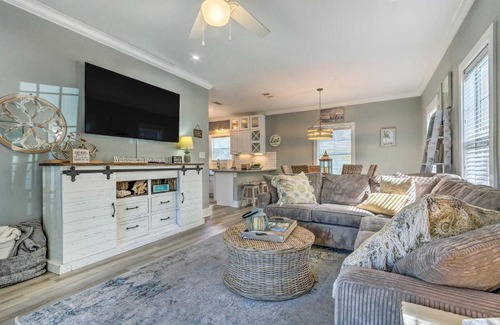 Ono Island House | On-Site Beach Bar Sunny Perdido Key Cottage!