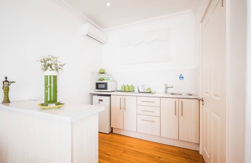 Port Elizabeth House | On The Bay B&B