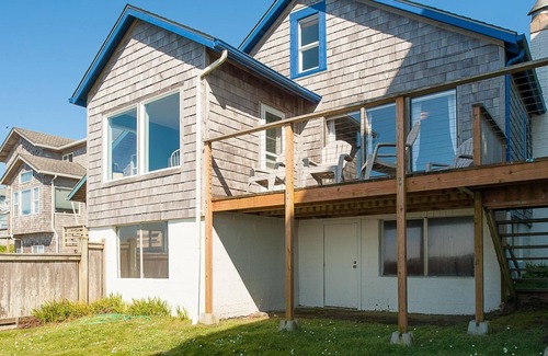 Newport House | On The Beach