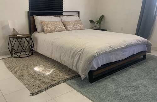 El Puerto Apartment | On the boardwalk!! With sea view!!