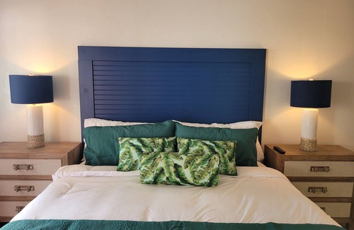 Tybee Island Hotel | On the Main Strip. Next to Pier. Free Parking