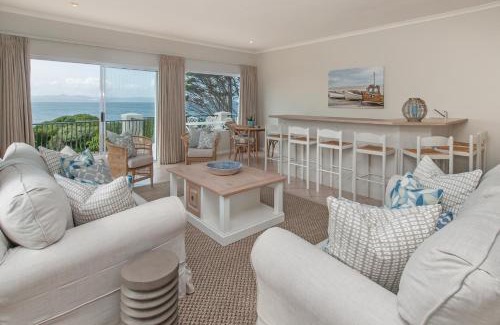 Westcliff Villa | On The Rocks