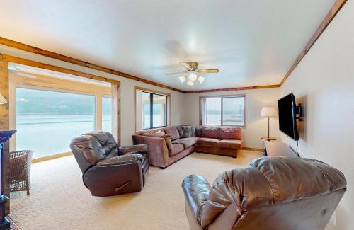 Bonner County House | On the Shoreline