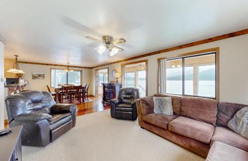 Bonner County House | On the Shoreline
