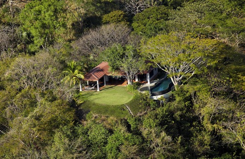 Samara House | On the top of a hill with spectacular and unobstructed view in a secluded nature