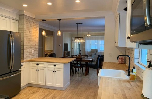Ironwood House | On the Trail-Cedar Sauna & Close to Ski & Trails