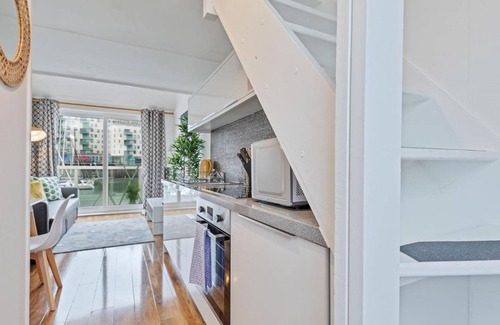 Brighton Apartment | On the Water 2 -waterside Studio With Terrace Overlooking the Harbour