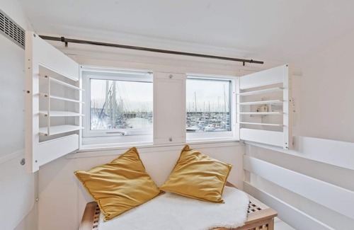 Seafront Apartment | On the Water 4 By My Getaways