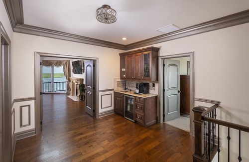 Brigantine House | On Water.Boat/Jet Skis/golf cart . Pool/Hot tub/IceSpa, huge decks, game rooms.