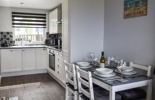Bacton House | Once Upon A Tide