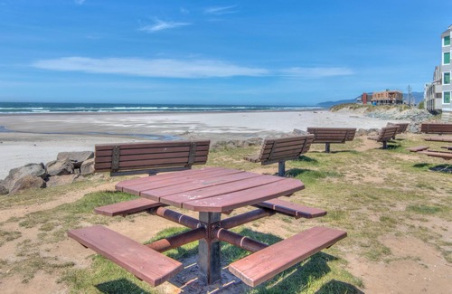 Rockaway Beach House | Once Upon a Tide - Rockaway