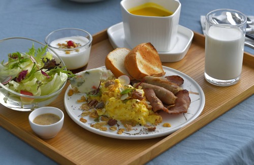 Ren'ai Bed & Breakfast | Oncoming Luck Villa
