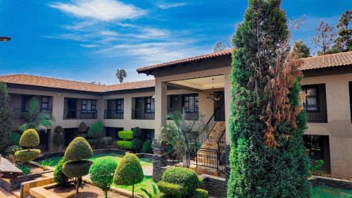 Ekurhuleni House | Ondjo Yetu