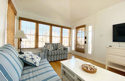 Ship Bottom Cottage | ***ONE AUGUST WEEK LEFT*** June and Sept still available!