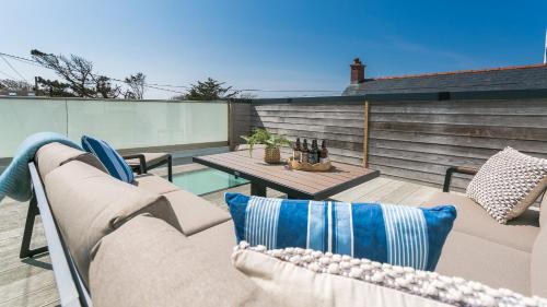 Rhosneigr House | One Beach Road