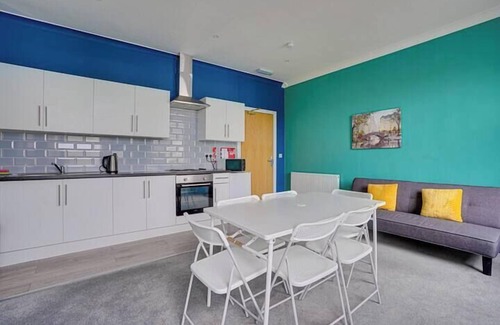 Berwick-upon-Tweed Apartment | One Bed Apartment - Homesly Guest Room