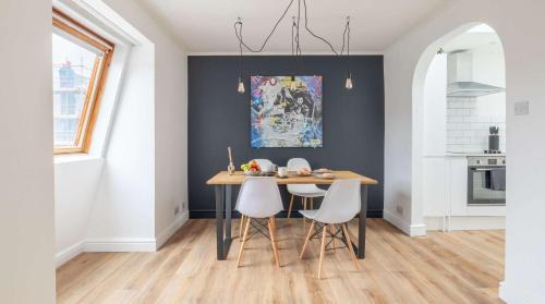 Old Town Hastings Apartment | One Bed Top Floor, Brand New, Central Old Town