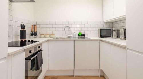 Old Town Hastings Apartment | One Bed Top Floor, Brand New, Central Old Town