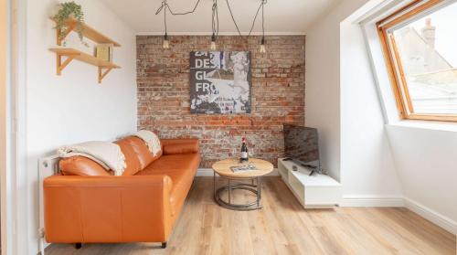 Old Town Hastings Apartment | One Bed Top Floor, Brand New, Central Old Town