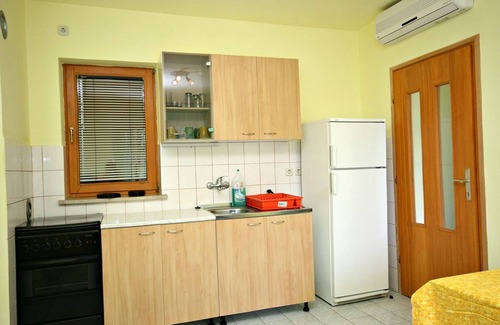Povile Apartment | One bedroom apartment with terrace Povile, Novi Vinodolski (A-2398-d)