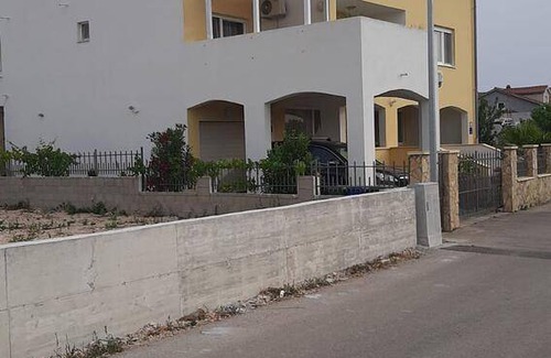 Sibenik Apartment | One bedroom apartment with terrace Ražine, Šibenik (A-19003-a)