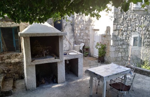 Prozura Apartment | One bedroom apartment (pet friendly) Prožura, Mljet (A-22331-a)
