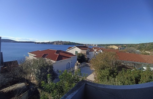 Podglavica Apartment | One bedroom apartment near beach Stupin Čeline, Rogoznica (A-21043-c)