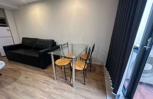Hamilton Apartment | One Bedroom Apartment