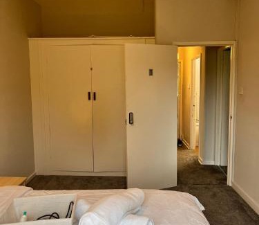 Chapeltown House | One Bedroom Apartment- BEC Chambers LS