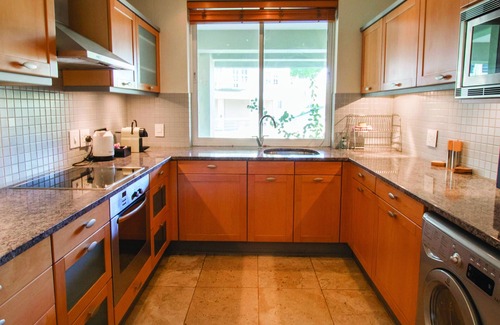 Victoria and Alfred Waterfront Apartment | One Bedroom Apartment - Fully Equipped Waterfront Based