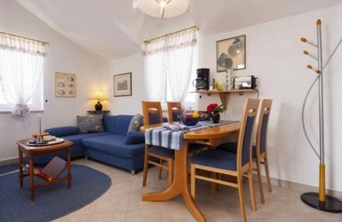 Krapanj Apartment | One bedroom apartment near beach Krapanj, Šibenik (A-18004-a)