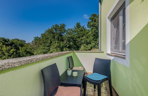 Milovcici Apartment | One bedroom apartment with balcony Milovcici, Krk (A-19308-a)