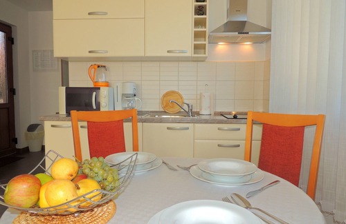 Gabonjin Apartment | One bedroom apartment with balcony Gabonjin, Krk (A-20351-a)