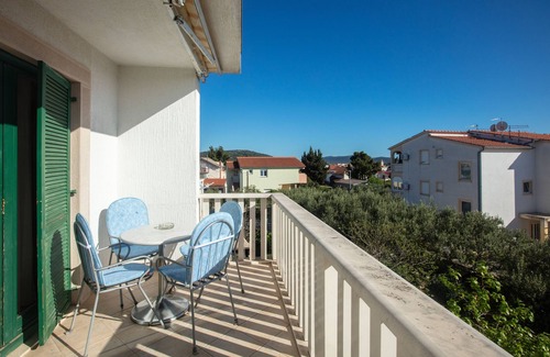 Pirovac Apartment | One bedroom apartment with balcony Pirovac, Šibenik (A-22567-a)