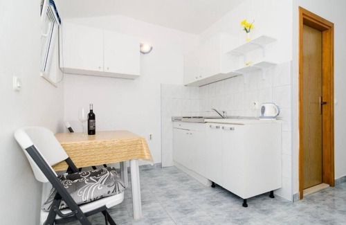 Orebic Apartment | One bedroom apartment near beach Dingač - Borak, Pelješac (A-18060-c)