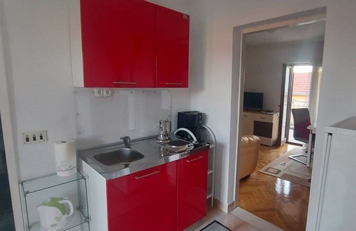 Primosten Apartment | One-bedroom apartment in the countryside