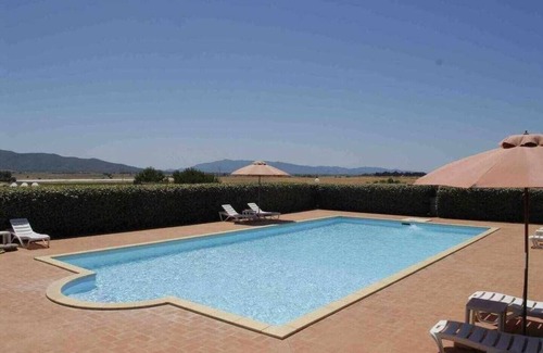 Orbetello Apartment | One Bedroom Apartment With Private Garden in Tuscany