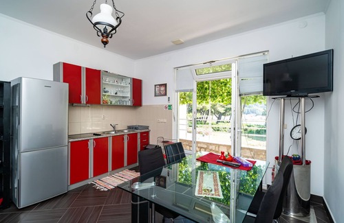Zuljana Apartment | One bedroom apartment with terrace and sea view Žuljana, Pelješac (A-10233-c)