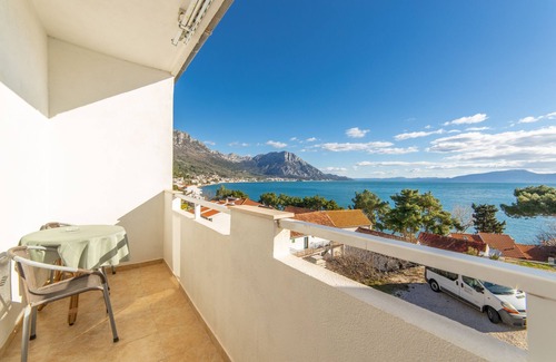 Podaca Apartment | One bedroom apartment with balcony and sea view Podaca, Makarska (A-9712-a)