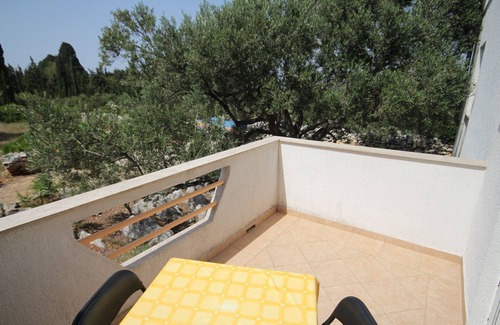 Bozava Apartment | One bedroom apartment with terrace Božava, Dugi otok (A-8123-a)