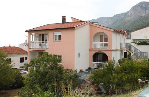 Gradac Apartment | One bedroom apartment with terrace and sea view Gradac, Makarska (A-6820-a)