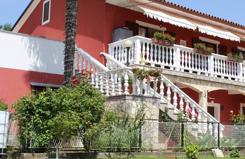 Krsan Apartment | One bedroom apartment with terrace Čepić, Central Istria - Središnja Istra (A-15878-a)