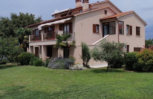 Kapelica Apartment | One bedroom apartment with terrace Presika, Labin (A-7390-c)