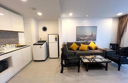 Hua Hin Apartment | One Bedroom at hua Hin Main Downtown with 5 Mins walk To Beach