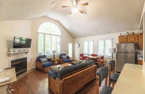 Grand Rivers Condo | One Bedroom Bayside Condo