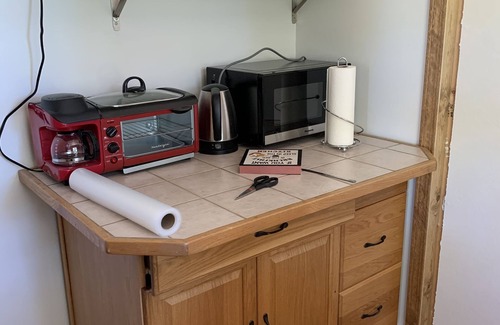 Lakeside Cabin | One bedroom cabin located about two blocks from Flathead Lake and the public bea
