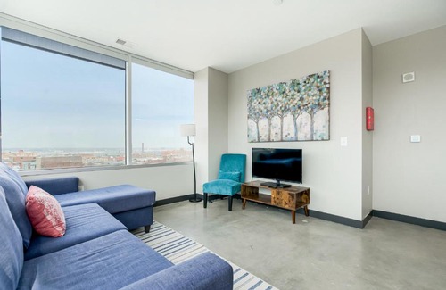 Downtown Kansas City Apartment | One Bedroom Charming Condo in the Heart of Downtown Kansas 701