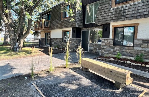 Southwest Edmonton Apartment | One Bedroom Condo Near Whyte Ave